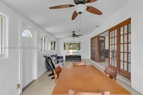 5735 SW 57th Terrace Miami FL 33143