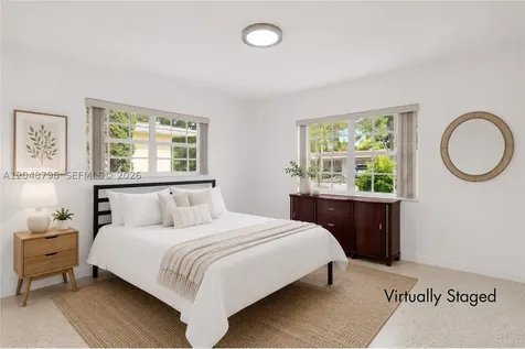 5735 SW 57th Terrace Miami FL 33143
