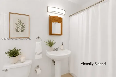 5735 SW 57th Terrace Miami FL 33143