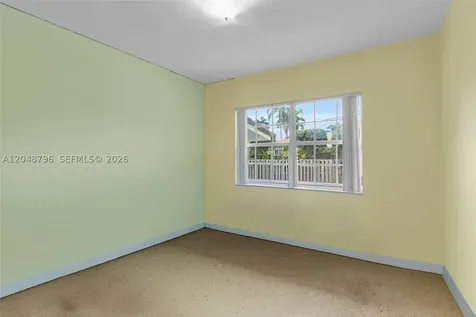 5735 SW 57th Terrace Miami FL 33143