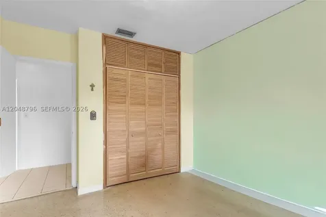 5735 SW 57th Terrace Miami FL 33143