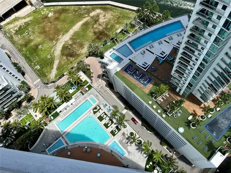 90 SW 3rd Street Miami FL 33130