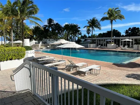 10275 Collins Avenue Bal Harbour FL 33154