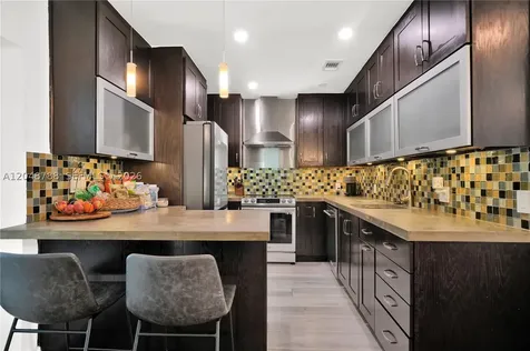7521 SW 63rd Court South Miami FL 33143