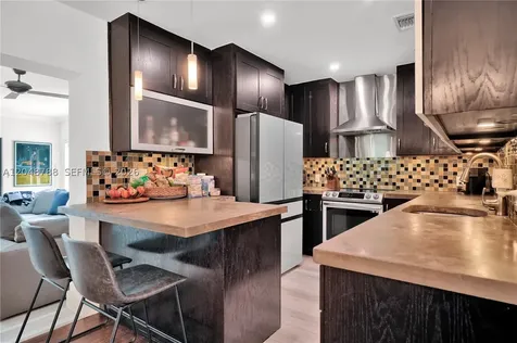 7521 SW 63rd Court South Miami FL 33143
