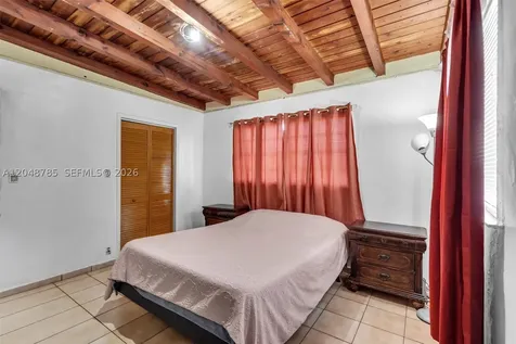6084 E 7th Avenue Hialeah FL 33013