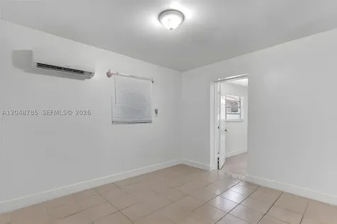6084 E 7th Avenue Hialeah FL 33013