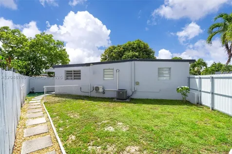 6084 E 7th Avenue Hialeah FL 33013