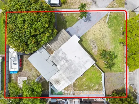 6084 E 7th Avenue Hialeah FL 33013