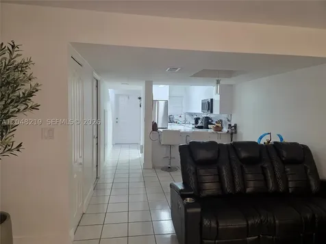 523 W 68th Street Hialeah FL 33014