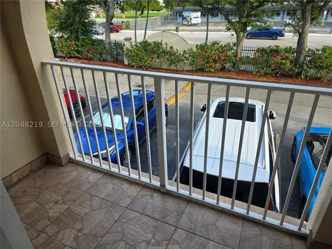 523 W 68th Street Hialeah FL 33014