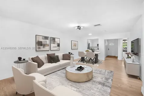 7022 SW 19th Court North Lauderdale FL 33068