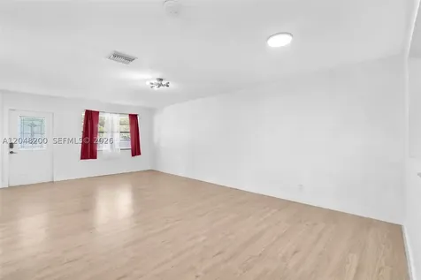 7022 SW 19th Court North Lauderdale FL 33068