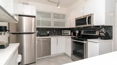 5161 Collins Avenue Miami Beach FL 33140