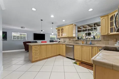 14012 SW 38th Terrace Miami FL 33175