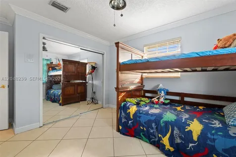 14012 SW 38th Terrace Miami FL 33175