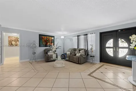 14012 SW 38th Terrace Miami FL 33175