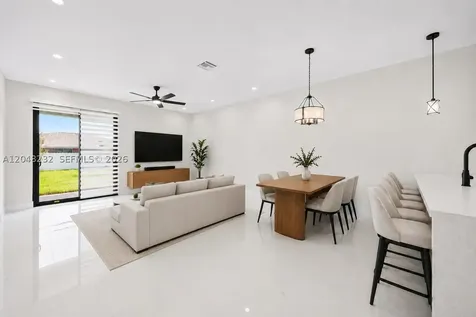 1315/1317 Diplomat Parkway E Cape Coral FL 33909