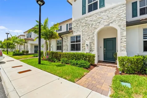 12204 NW 23rd Court Miami FL 33167