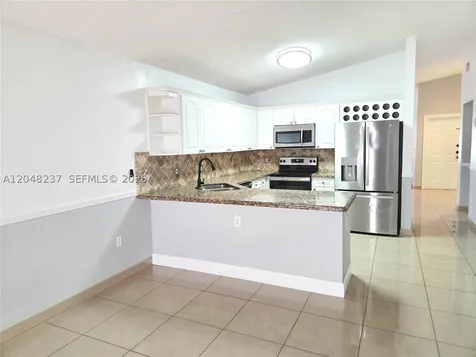 7789 W 34th Lane Hialeah FL 33018