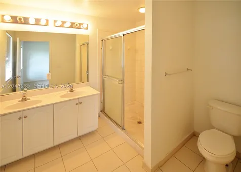 6041 SW 19 Place North Lauderdale FL 33068