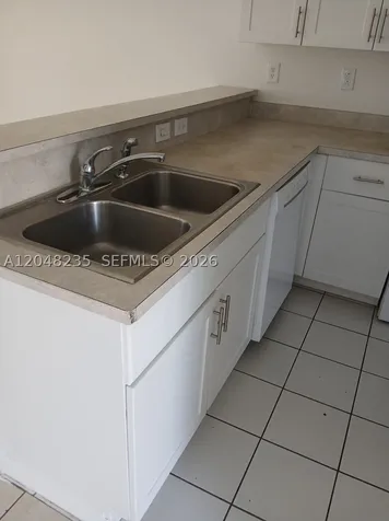 6041 SW 19 Place North Lauderdale FL 33068