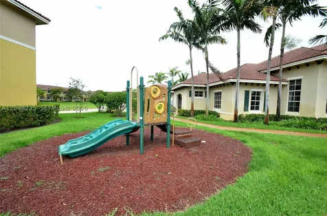 6041 SW 19 Place North Lauderdale FL 33068