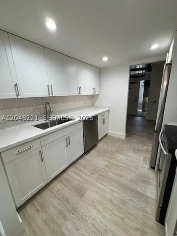 3074 Aviation Avenue Miami FL 33133