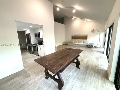 3074 Aviation Avenue Miami FL 33133
