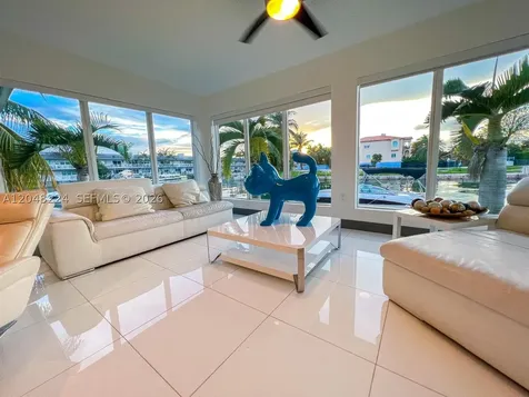 North Miami FL 33181
