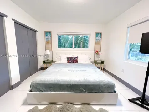 North Miami FL 33181