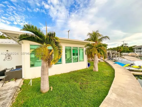 North Miami FL 33181