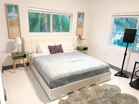 North Miami FL 33181