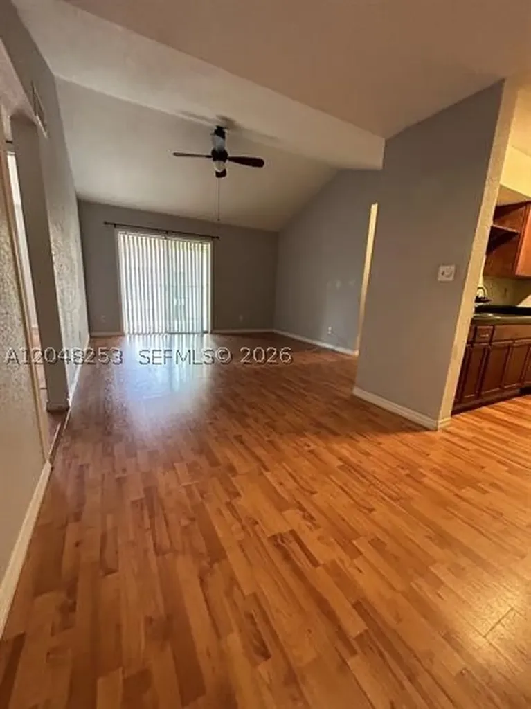 755 Riverside Drive Coral Springs FL 33071