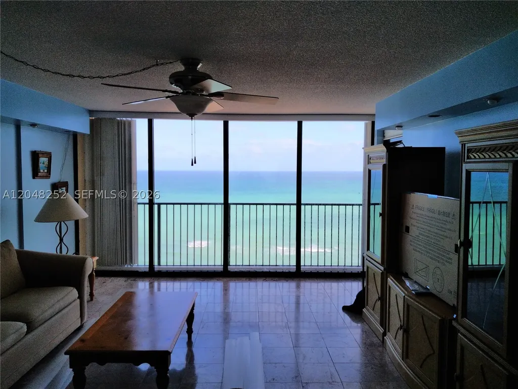 2101 S Ocean Drive Hollywood FL 33019