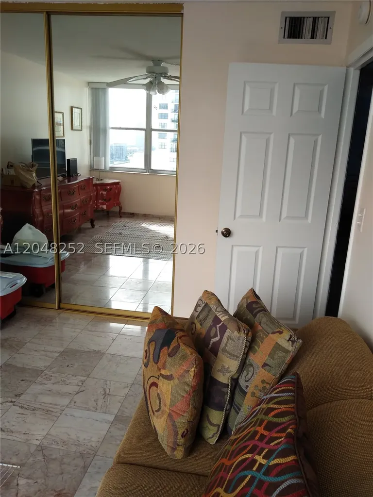 2101 S Ocean Drive Hollywood FL 33019