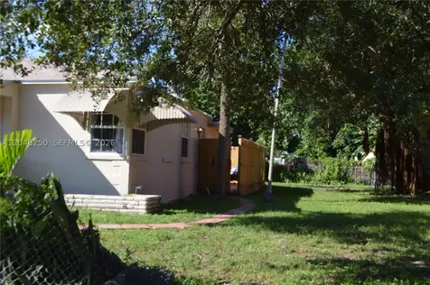 225 NE 171st Terrace North Miami Beach FL 33162