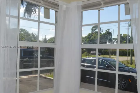 225 NE 171st Terrace North Miami Beach FL 33162