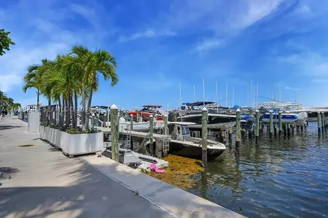 1901 Brickell Avenue Miami FL 33129