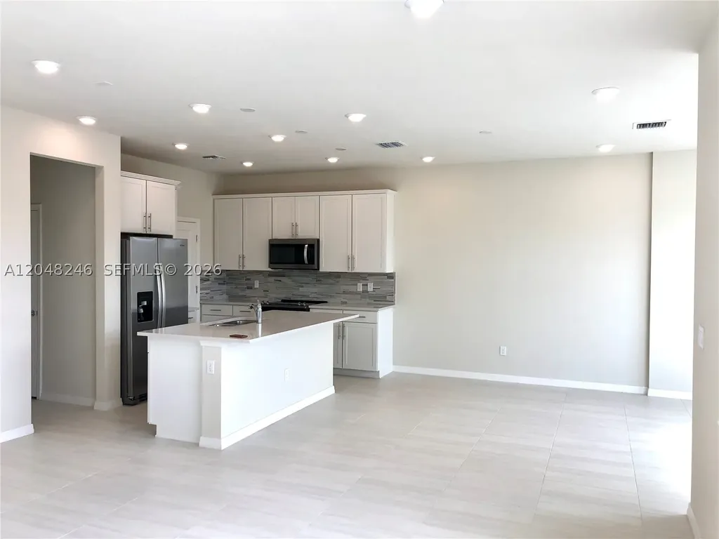 4984 Greenway Drive Hollywood FL 33021