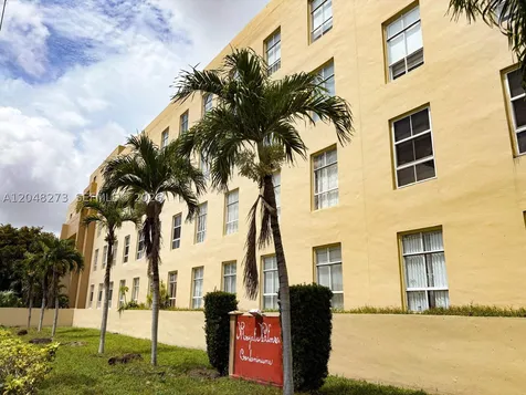 7420 W 20th Avenue Hialeah FL 33016