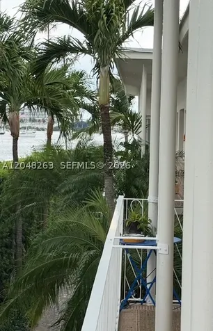 1140 Venetian Way Miami FL 33139