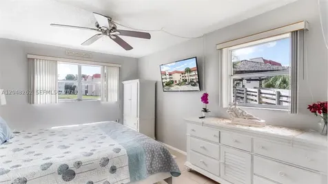 2851 E Sunrise Lakes Drive Sunrise FL 33322