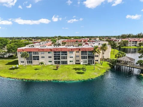 2851 E Sunrise Lakes Drive Sunrise FL 33322
