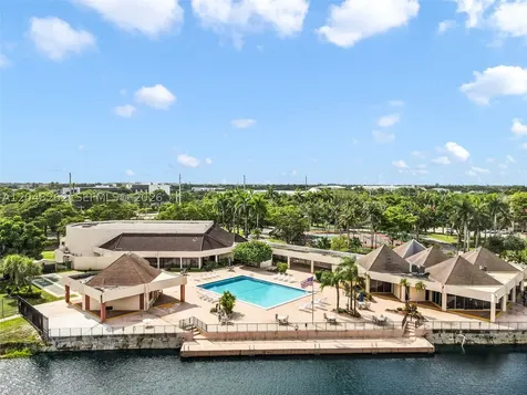 2851 E Sunrise Lakes Drive Sunrise FL 33322