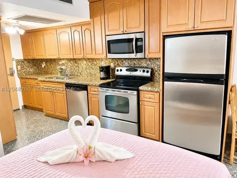 19201 Collins Avenue Sunny Isles Beach FL 33160