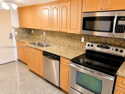19201 Collins Avenue Sunny Isles Beach FL 33160