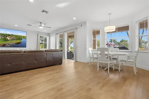 1419 Crossbill Court Weston FL 33327
