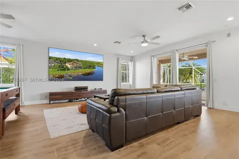 1419 Crossbill Court Weston FL 33327