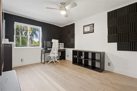 1419 Crossbill Court Weston FL 33327